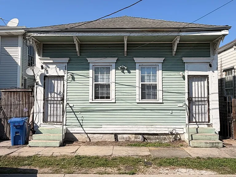 2829 - 2831 Orleans Avenue — Photo 13