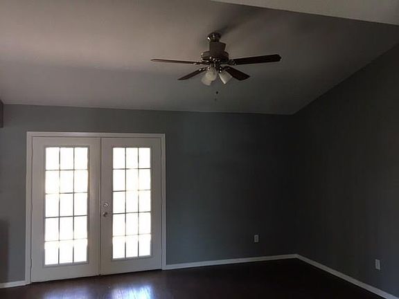 4th image of 423 Meadowhill Dr
