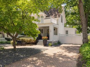 150 1st St, Excelsior, MN 55331