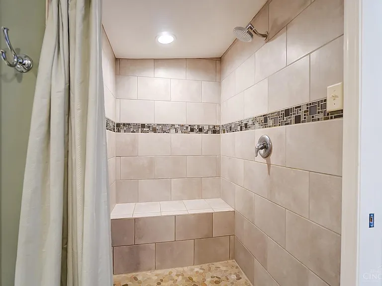 2158 Stratford Ave #2 — Photo 18