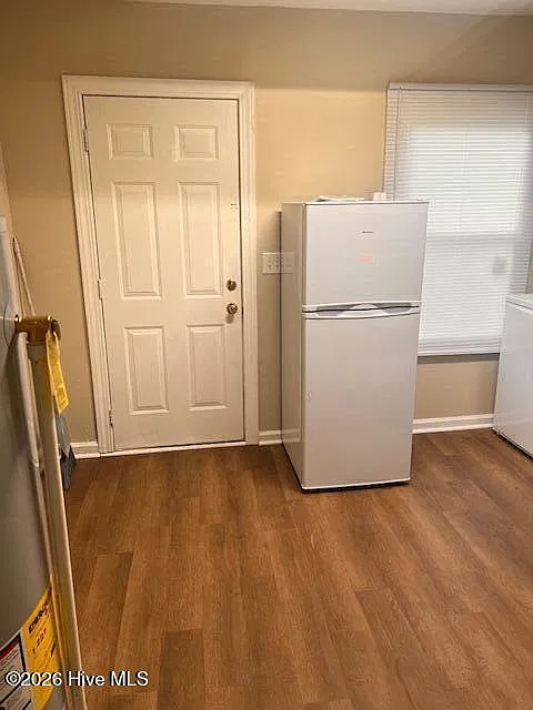 2 bed, 1.0 bath, 676 sqft, $875 — Photo 4