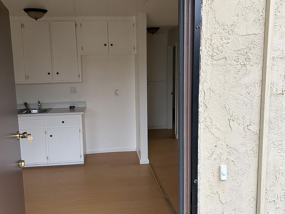 1st image of 2590 Highland Ave APT 2