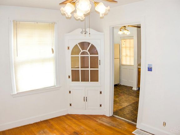 4th image of 1179 Beacon St