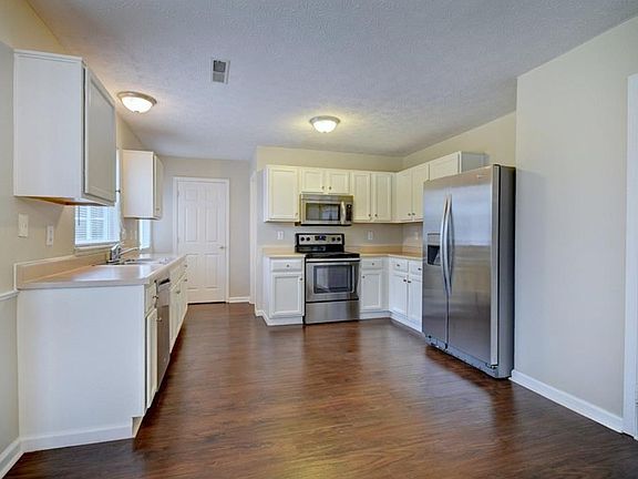 4th image of 6524 Camarillo Ct