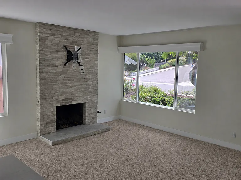1736 Caliban Dr — Photo 5