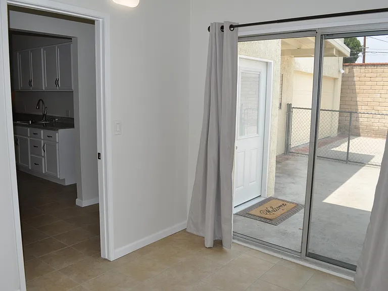 Office/flex room looking to patio