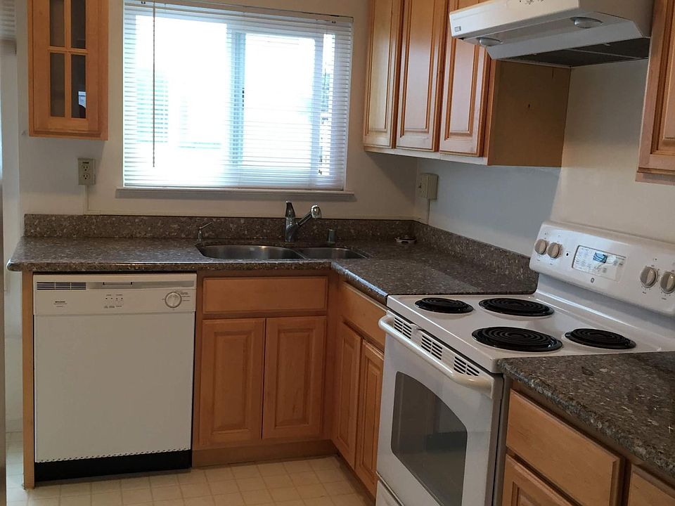 1st image of 255 20th Ave APT 4
