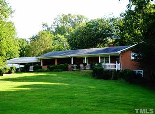 206 N Ridgecrest Dr, Warrenton, NC 27589