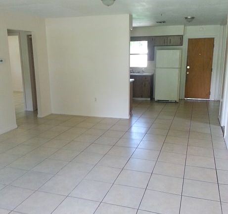 2nd image of 613 Gilmore Ave