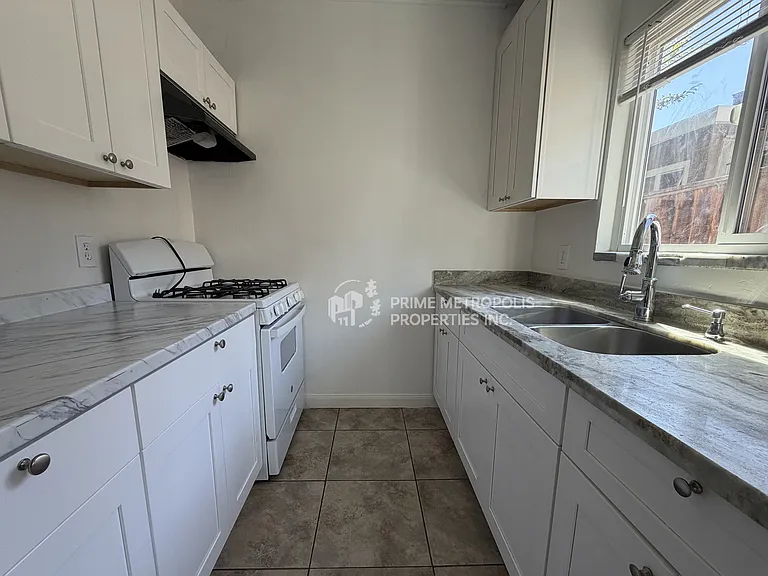 27 Topeka Ave #2 — Photo 11