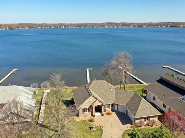 7728 Hilo Ln N, Forest Lake, MN 55025