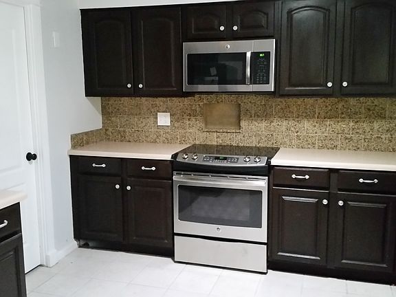 3rd image of 5600 S Palm Dr
