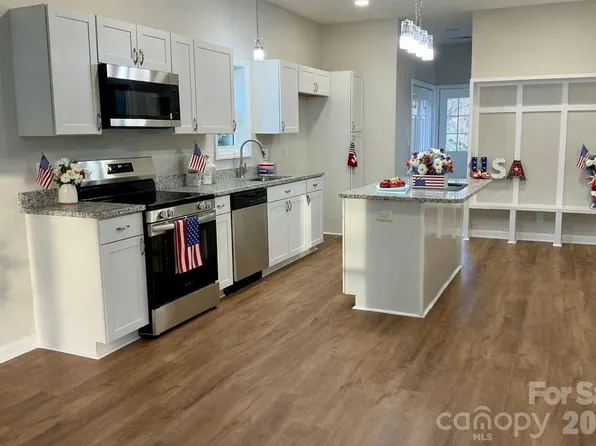 1067 Old Charlotte Rd, Concord, NC 28027