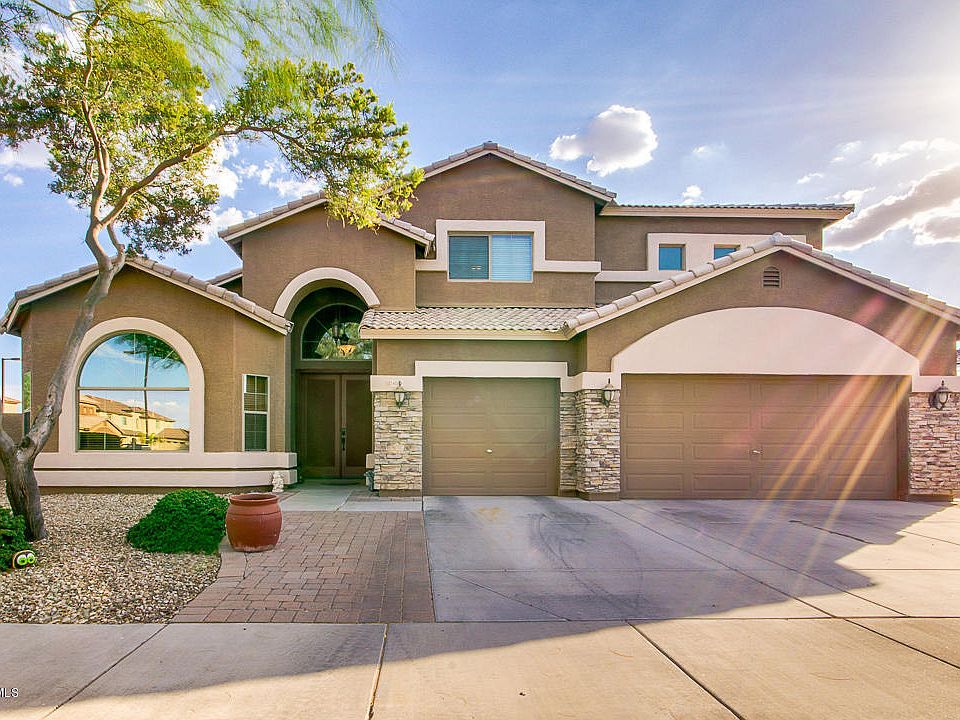 1st image of 14089 W Poinsettia Dr