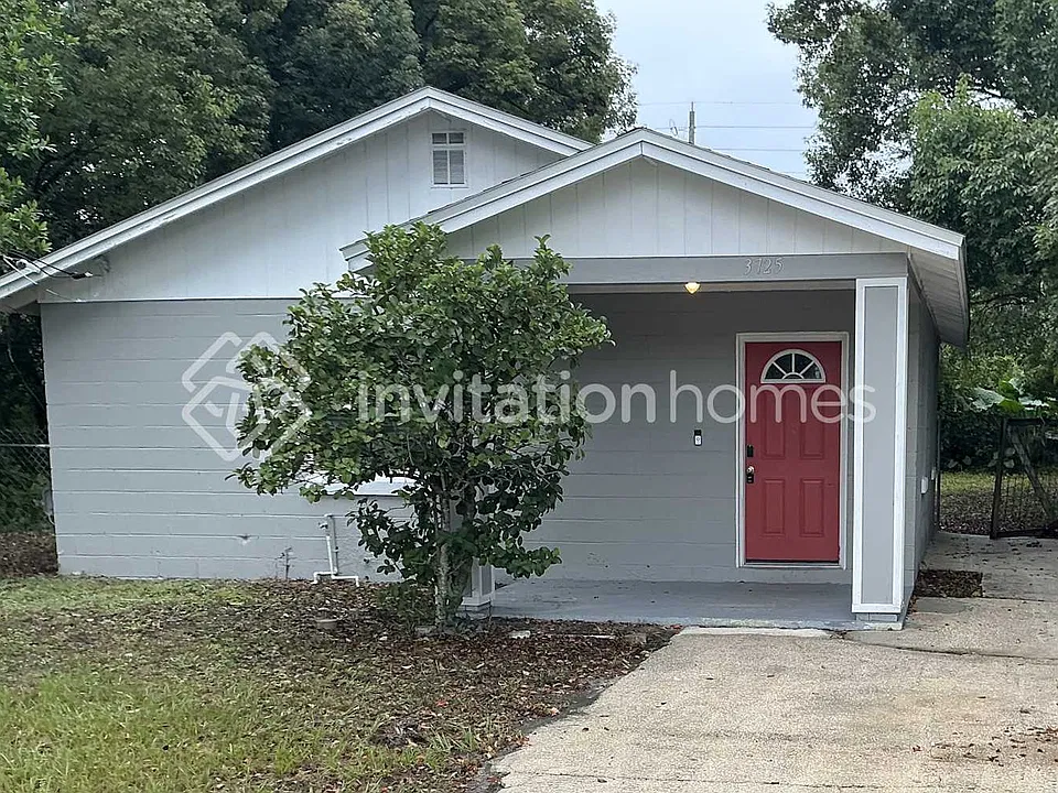 3725 Pine View Cir
