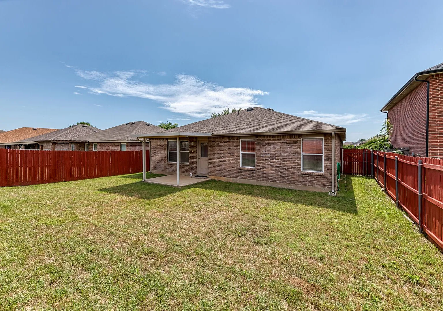 For Lease!! 3/2/2 Home In Fort Worth Lakepointe Hoa! — Photo 2