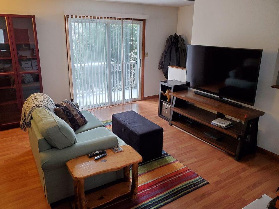 1st image of 124-126 Dorf Dr