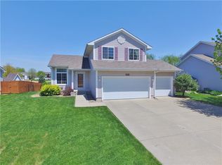 515 SE Prairie Creek Dr, Waukee, IA 50263