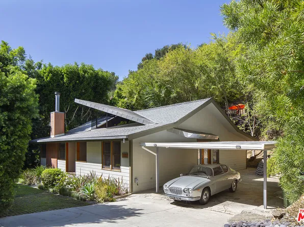 10335 Oletha Ln, Los Angeles, CA 90077