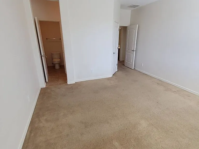 8998 W Plum Rd — Photo 11