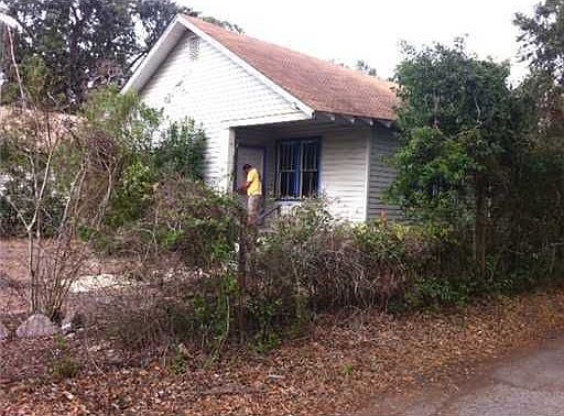 2nd image of 700 E Railroad St