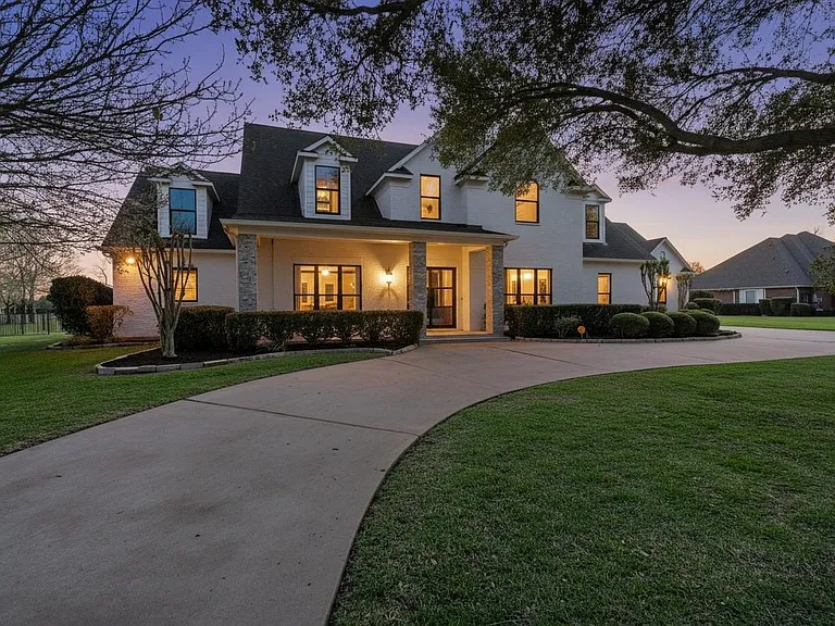 2703 Cavallo Pass — Photo 1