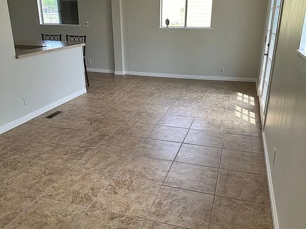 178 W Geneva Dr, East Carbon, UT 84520