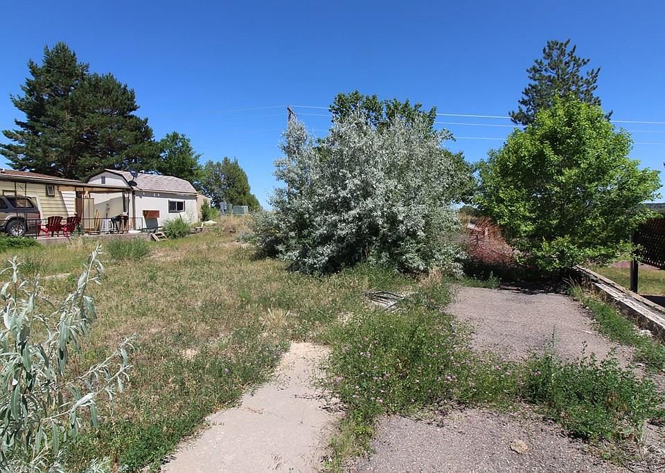 2nd image of 2858 Applewood Dr