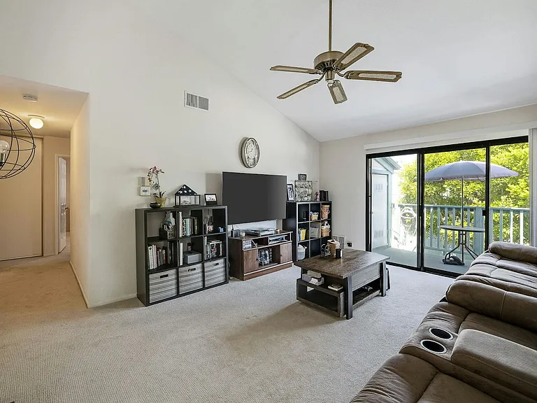 20561 S Vermont Ave #4 — Photo 8