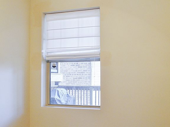 3rd image of 3453 1/2 N Wolcott Ave #1
