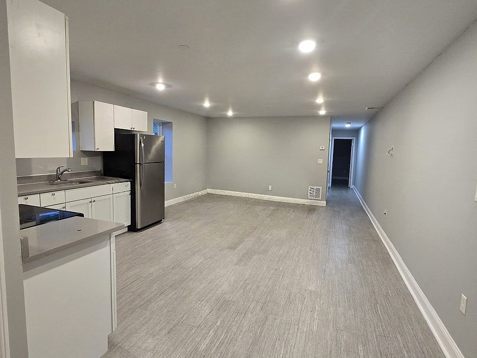 1st image of 13 High St Unit 101