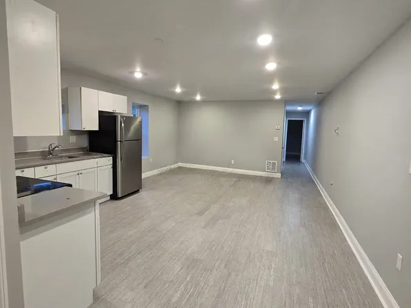 13 High St, Haverhill, MA