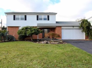1332 Hickory Rd, Macungie, PA 18062