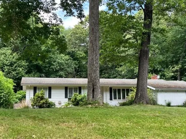 29 Laurwood Dr, Bolton, CT 06043