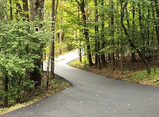 1069 Powderhouse Rd, Vestal, NY 13850