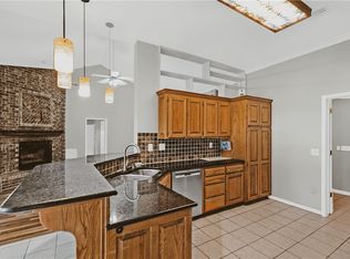 407 N 40th St, Rogers, AR 72756