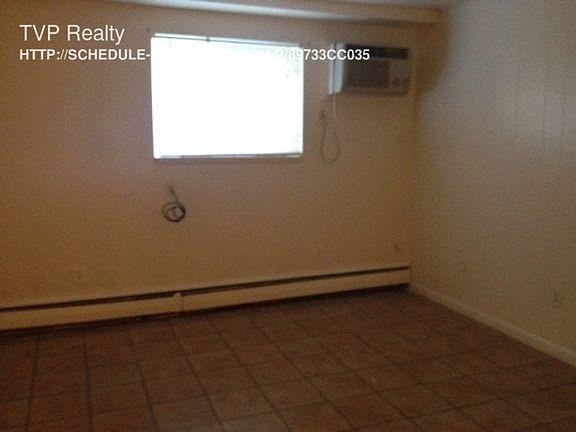 3rd image of 4240 Princess Anne Ct APT 4