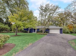 602 Forest Hill Rd, Lake Forest, IL 60045