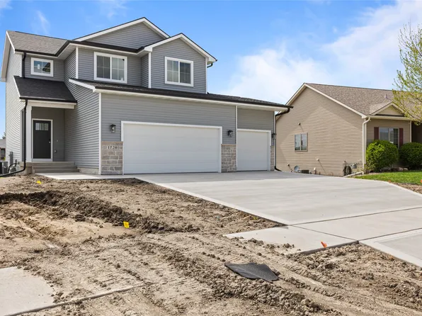 1726 Tuscany Dr SE, Altoona, IA 50009