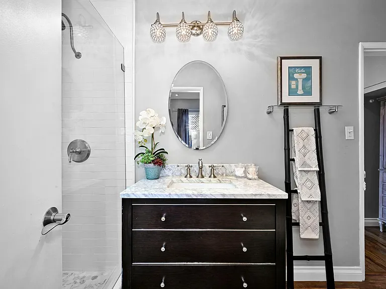 1405 W Bay Ave — Photo 29