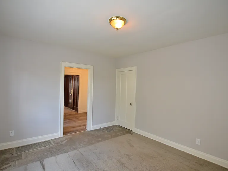 6619 Bantry Ave — Photo 4