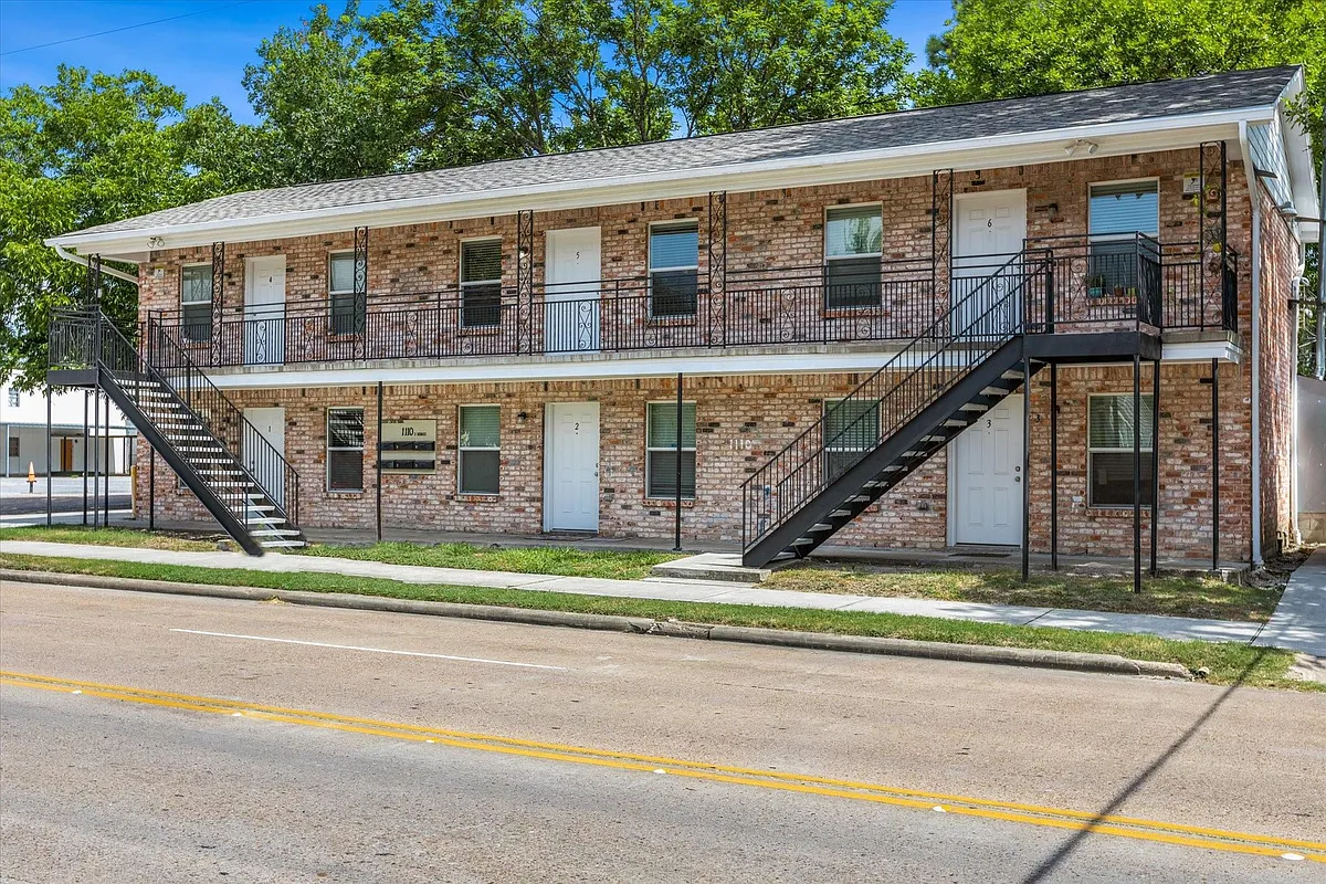Building Photo - 1110 W Patton St #4