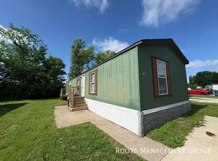 200 Paradise Acres Rd #57, Carterville, IL 62918