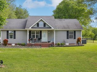 812 Rock Springs Rd, Castalian Springs, TN 37031