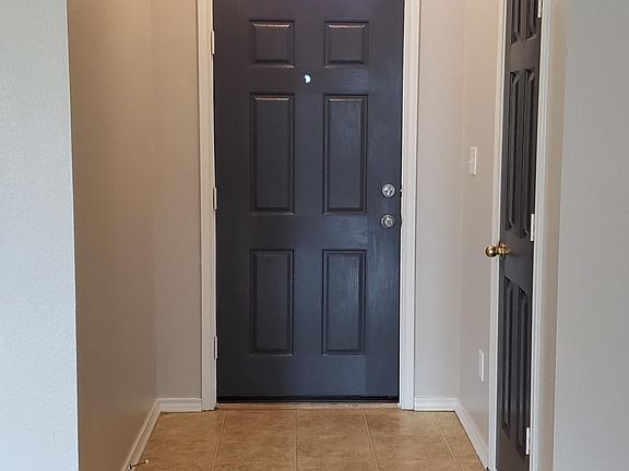 5th image of 619 Oliver Ln
