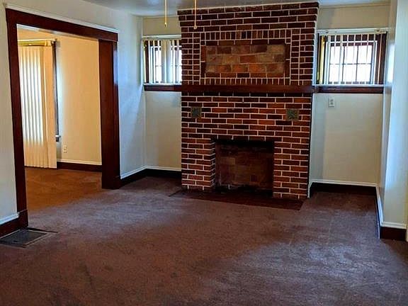 5th image of 15344 Glencoe Ave