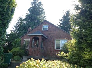 8617 15th Ave NE, Seattle, WA 98115