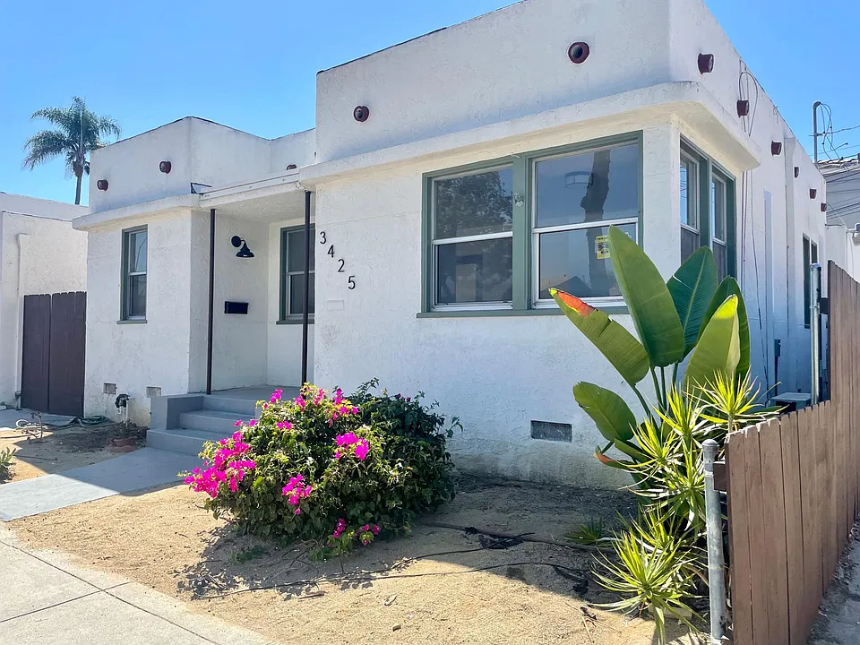 3425 Meade Ave