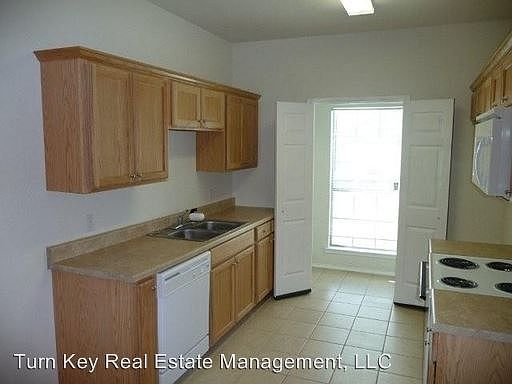 2nd image of 129 Collett Ct