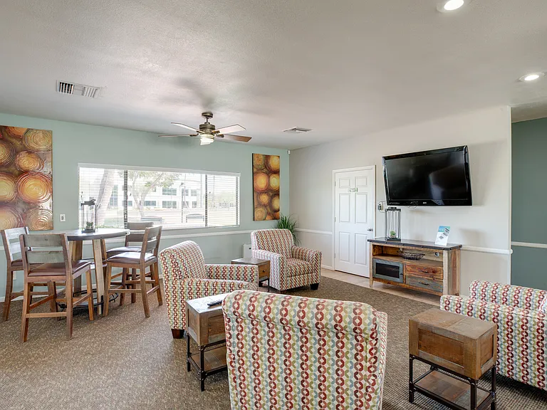 Gila Springs Apartments — Photo 8